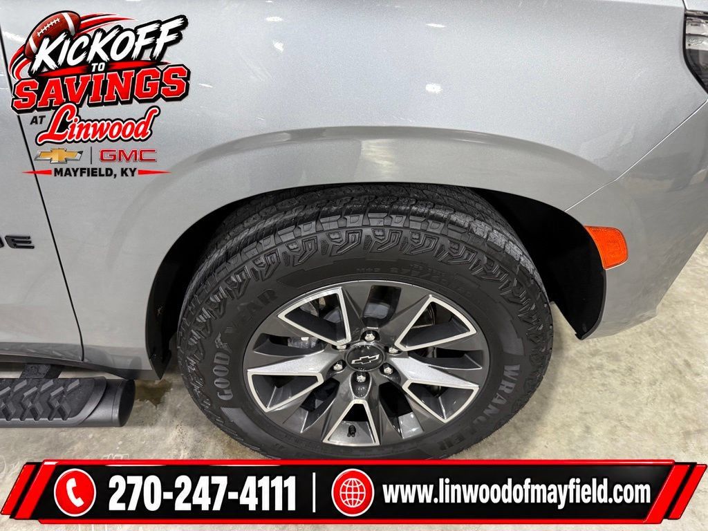 Used 2024 Chevrolet Tahoe Z71 w/ Z71 Off-Road Package AWD/4WD image 8
