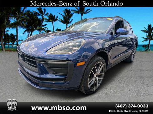 Used 2025 Porsche Macan AWD/4WD image 18