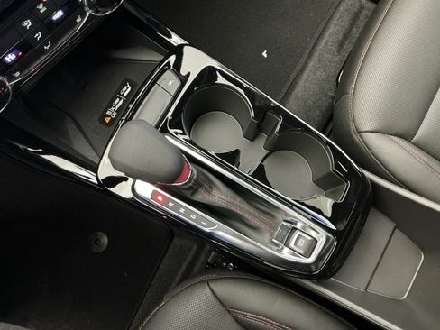 Used 2026 Chevrolet Trax RS w/ Sunroof Package image 22