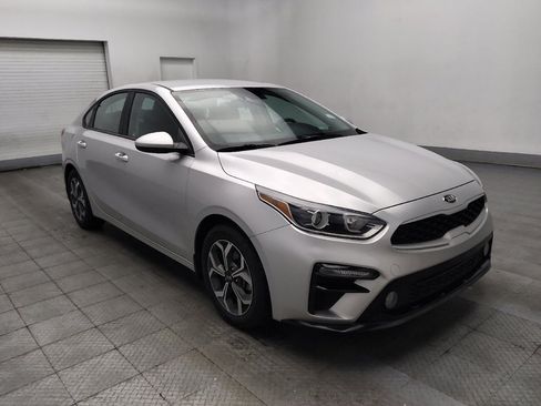 Used 2020 Kia Forte LXS FWD image 13