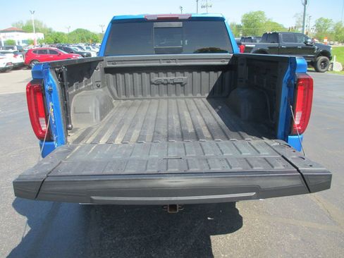 Used 2022 GMC Sierra 1500 AT4 w/ AT4 Preferred Package AWD/4WD image 7