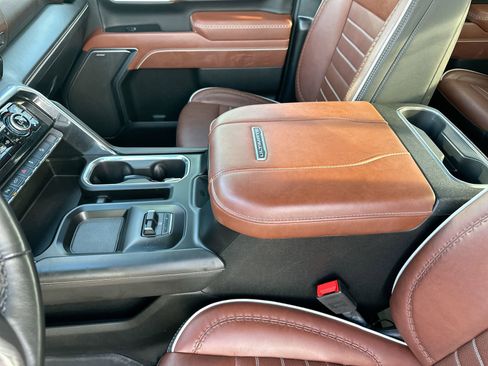 Used 2025 GMC Sierra 2500 Denali Ultimate AWD/4WD image 21