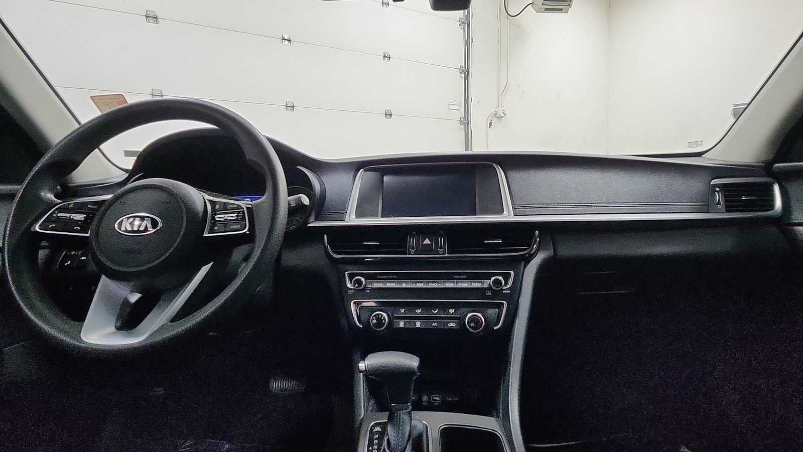 Used 2020 Kia Optima LX FWD image 25