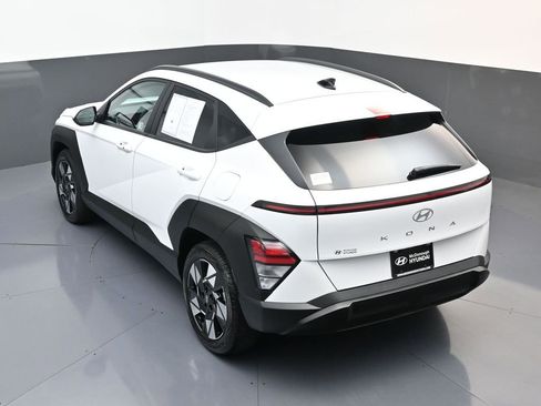 Certified 2025 Hyundai Kona SEL FWD image 18
