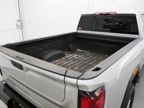 Used 2022 GMC Sierra 2500 Denali image 37