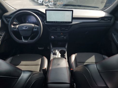 Used 2024 Ford Escape ST-Line w/ Tech Pack #1 FWD image 18