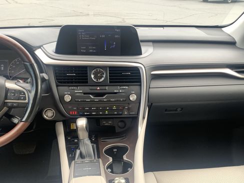 Certified 2022 Lexus RX 350 FWD w/ Premium Package image 31