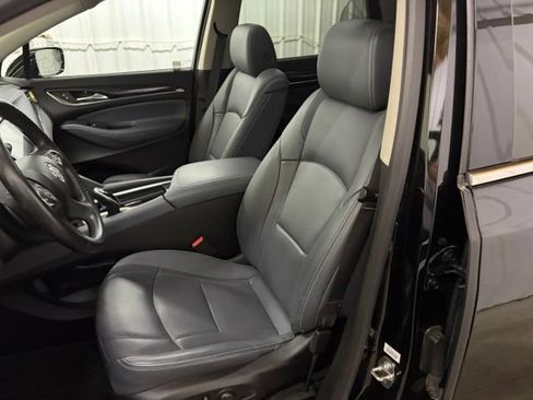Used 2021 Buick Enclave Essence w/ Sun And Navigation Package AWD/4WD image 34