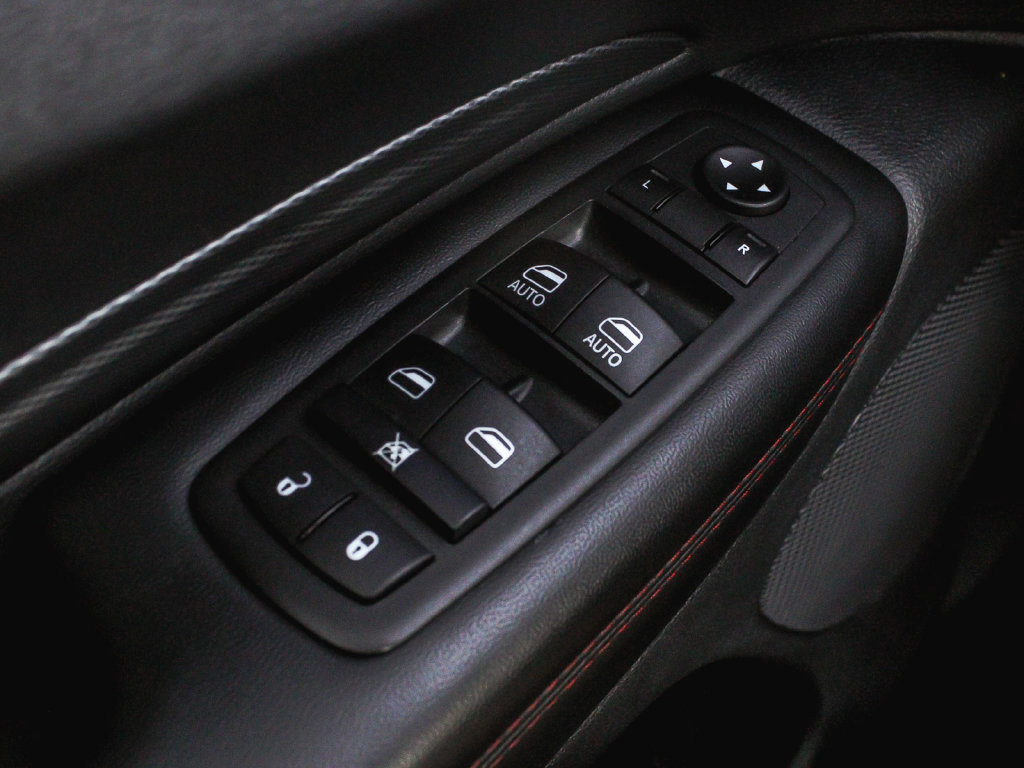Used 2025 Dodge Durango GT AWD/4WD image 9