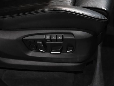 Used 2018 BMW X5 xDrive50i image 33