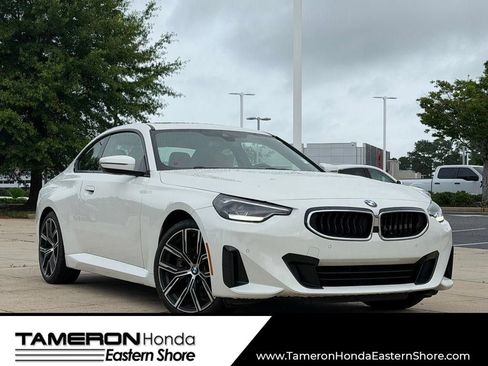 Used 2024 BMW 230i Coupe w/ Convenience Package RWD image 1