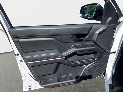 Used 2025 Toyota Tacoma SR5 image 17