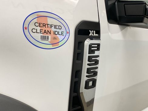 New 2024 Ford F550 4x4 Regular Cab Super Duty image 8