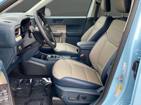 New 2026 Ford Maverick Lariat AWD/4WD image 9