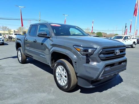 Used 2025 Toyota Tacoma SR5 RWD image 1