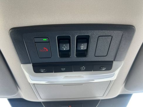 New 2026 Nissan Pathfinder SL w/ SL Premium Package FWD image 8