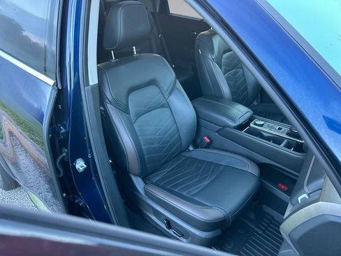 Used 2022 Nissan Pathfinder Platinum w/ Cargo Package AWD/4WD image 35
