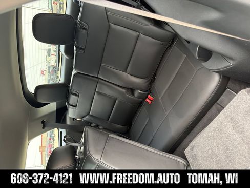 Used 2022 Ford Explorer XLT w/ Equipment Group 202A AWD/4WD image 21