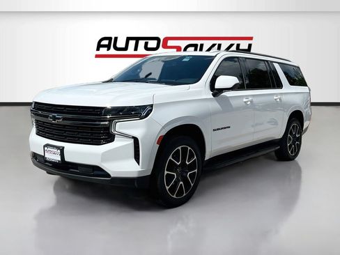 Used 2021 Chevrolet Suburban RST w/ Rear Media and Nav Package RWD image 3