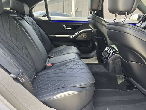 Used 2021 Mercedes-Benz S 580 4MATIC Sedan image 28