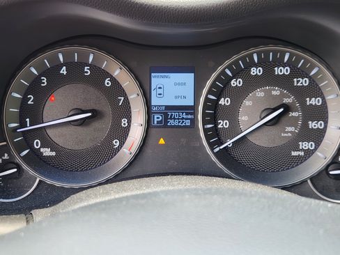 Used 2015 INFINITI Q70 3.7 AWD/4WD image 10