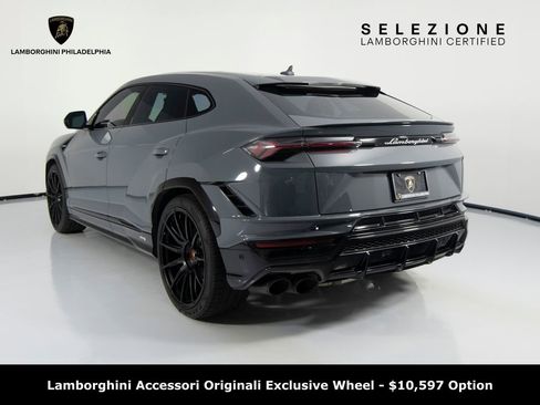 Used 2024 Lamborghini Urus S AWD/4WD image 7