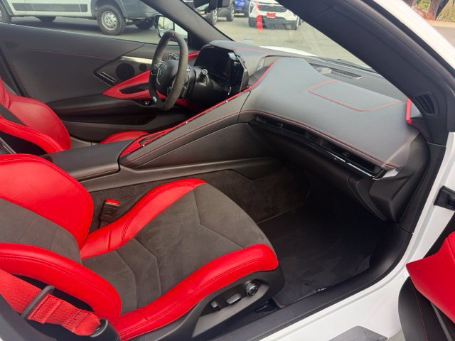 Used 2023 Chevrolet Corvette Z06 w/ Z07 Performance Package RWD image 19