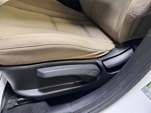 Used 2013 Hyundai Elantra GT image 13