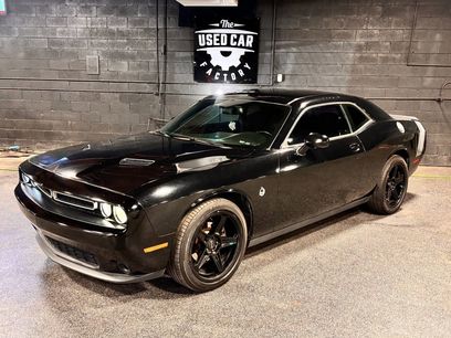 Used 2015 Dodge Challenger SXT