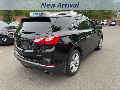 Used 2018 Chevrolet Equinox Premier FWD image 3