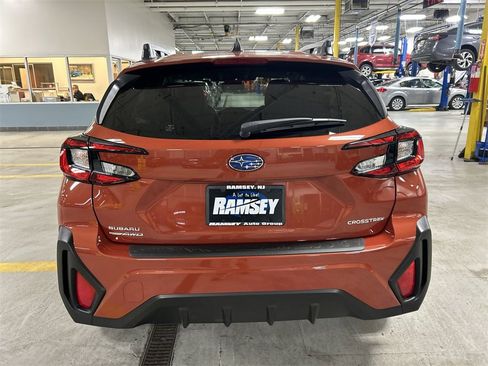 Certified 2025 Subaru Crosstrek 2.0i Premium image 25