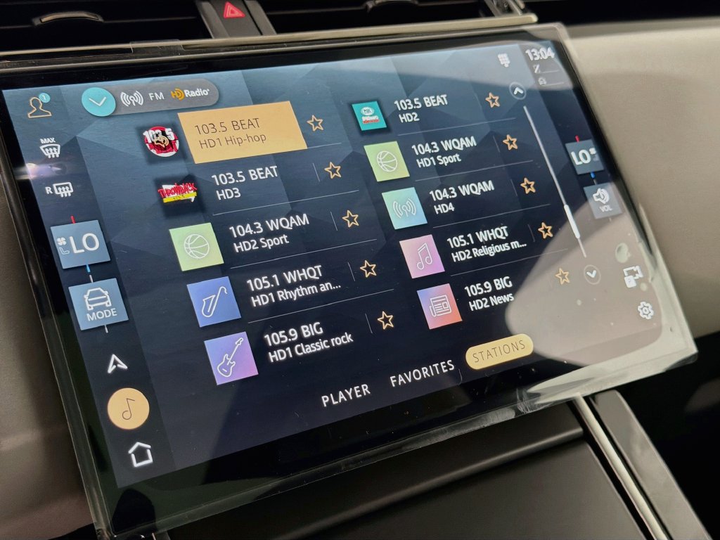 New 2026 Land Rover Range Rover Velar S AWD/4WD image 15