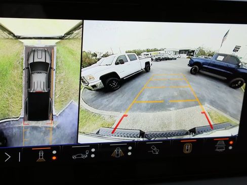 Used 2025 GMC Sierra 3500 Denali Ultimate image 17