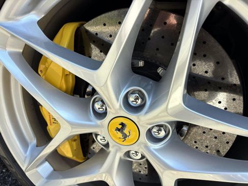 Used 2022 Ferrari Roma image 52