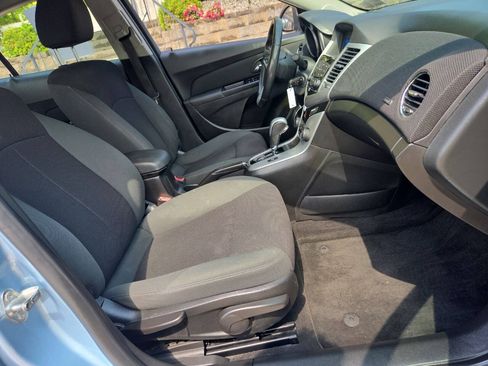 Used 2011 Chevrolet Cruze Eco FWD image 23