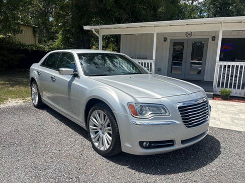 Used 2011 Chrysler 300 Limited w/ Sound Group RWD image 1
