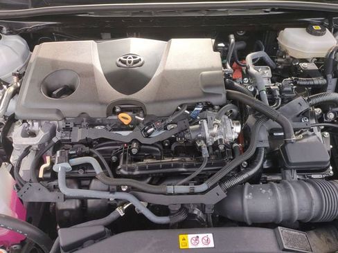 Used 2025 Toyota Camry SE FWD image 37