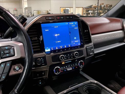 Certified 2022 Ford F250 Platinum w/ Tremor Off-Road Package AWD/4WD image 6