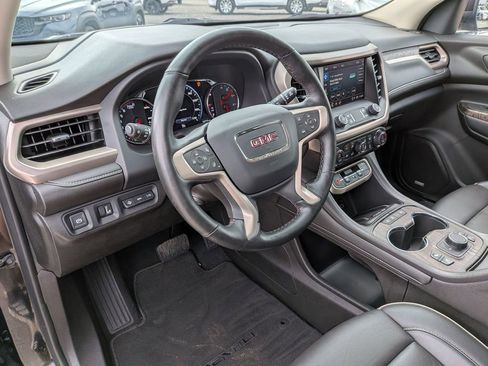 Used 2023 GMC Acadia Denali image 13