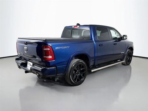 Used 2022 RAM 1500 Laramie AWD/4WD image 9