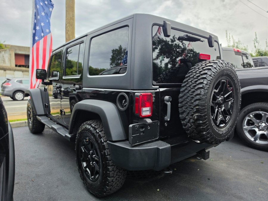 Used 2018 Jeep Wrangler Unlimited Sport AWD/4WD image 2