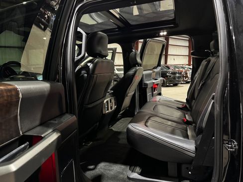 Used 2017 Ford F250 Platinum w/ Platinum Ultimate Package image 17