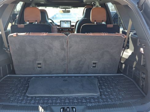 Used 2022 Lincoln Aviator Reserve w/ Equipment Group 201A image 32