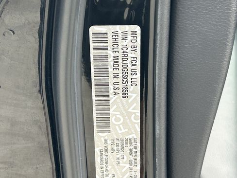 Used 2025 Dodge Durango GT AWD/4WD image 32
