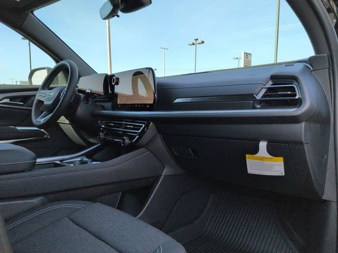 New 2026 Chevrolet Traverse LT w/ Driver Confidence Package FWD image 27