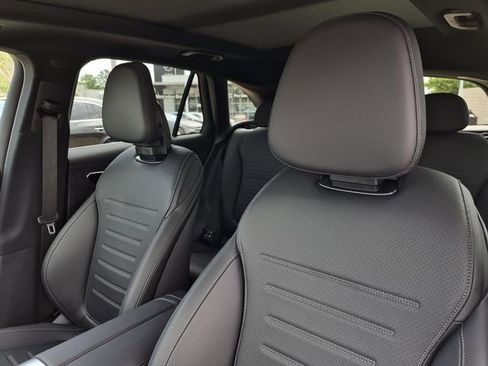 Certified 2026 Mercedes-Benz GLC 300 image 7