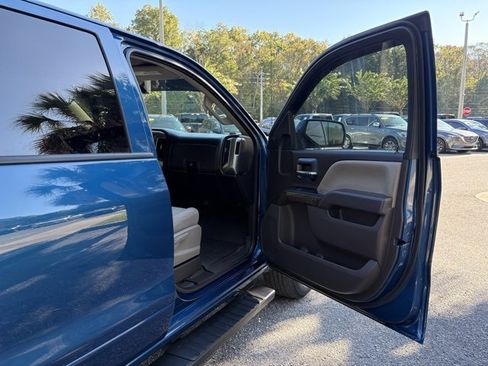 Used 2018 Chevrolet Silverado 1500 LT w/ All Star Edition image 32