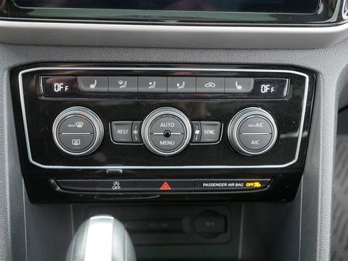 Certified 2023 Volkswagen Atlas SE w/ Panoramic Sunroof Package image 29