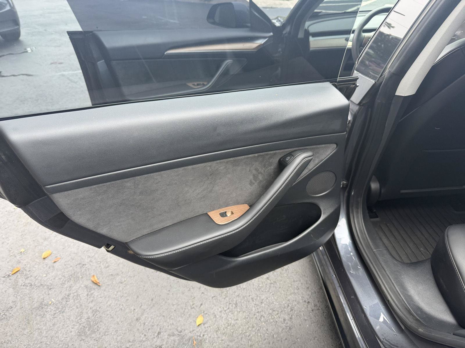 Used 2023 Tesla Model 3 Standard Range RWD image 18