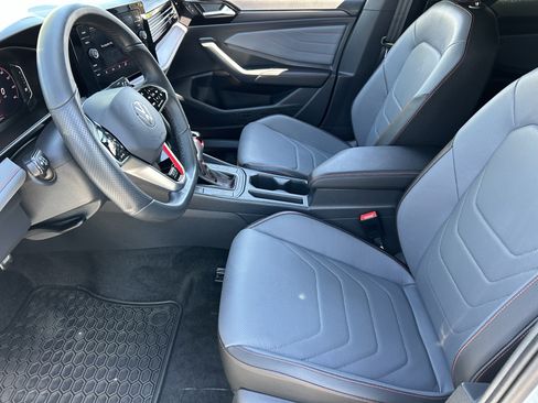 Certified 2025 Volkswagen Jetta GLI Autobahn FWD image 17